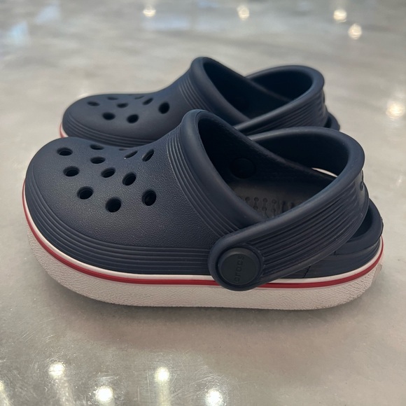 Toddler Crocs Off Court Clog Size 6 NWOT - Picture 4 of 5